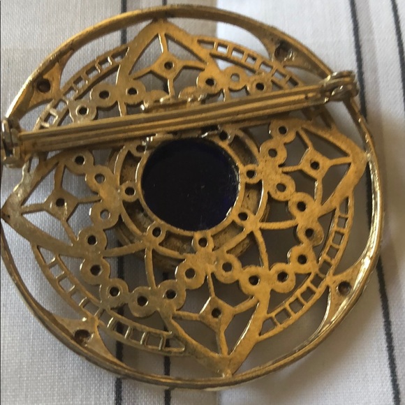 Fashion brooch - Picture 2 of 3